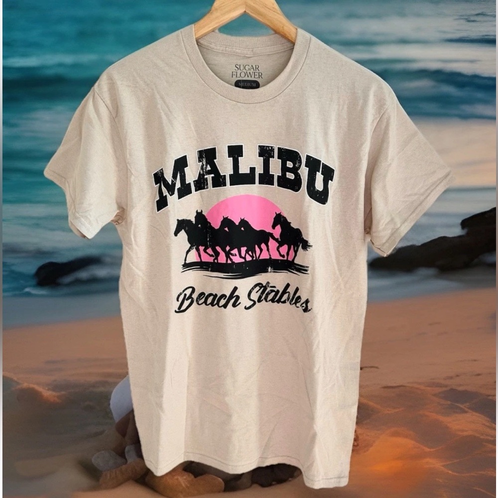 Malibu Beach Stables Horses Tan Black Pink Crew Neck T Shirt NWT Size Medium